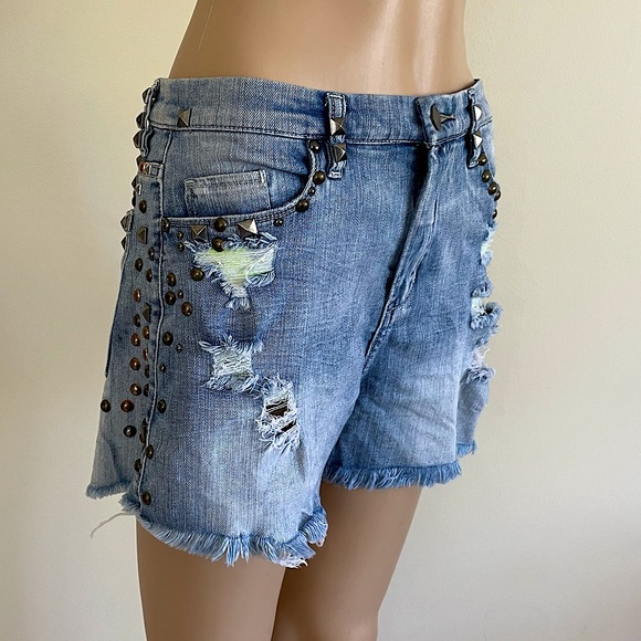 Blank NYC studded distressed shorts with neon details size 30 - Picture 5 of 15